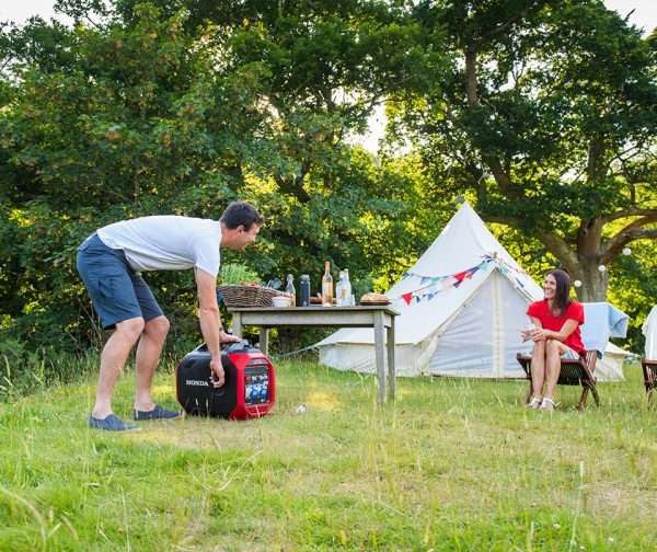 Honda Elverk EU32i, portabel och tyst för camping.